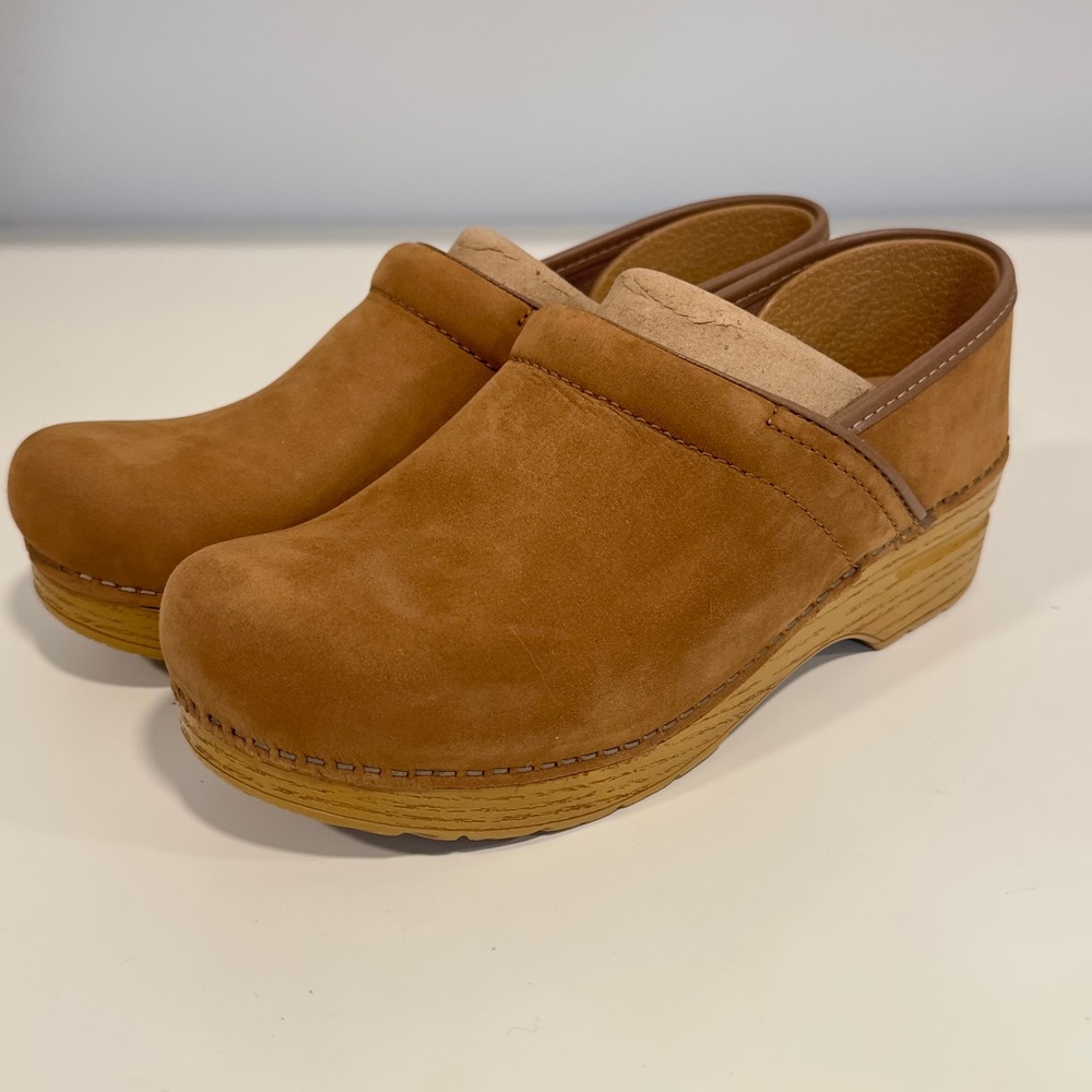 Dansko Professional Clogs in Butterscotch Shade